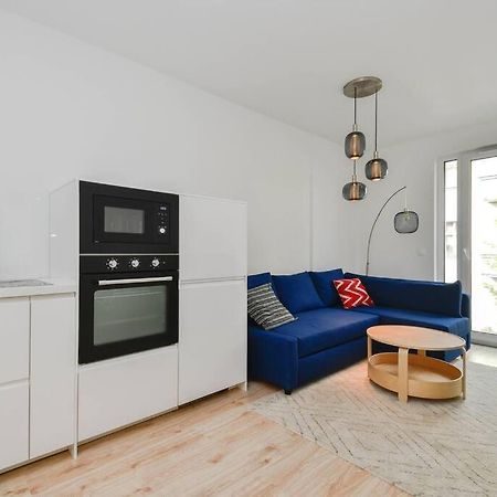 New Modern Apartment In City Center Μπρατισλάβα Εξωτερικό φωτογραφία