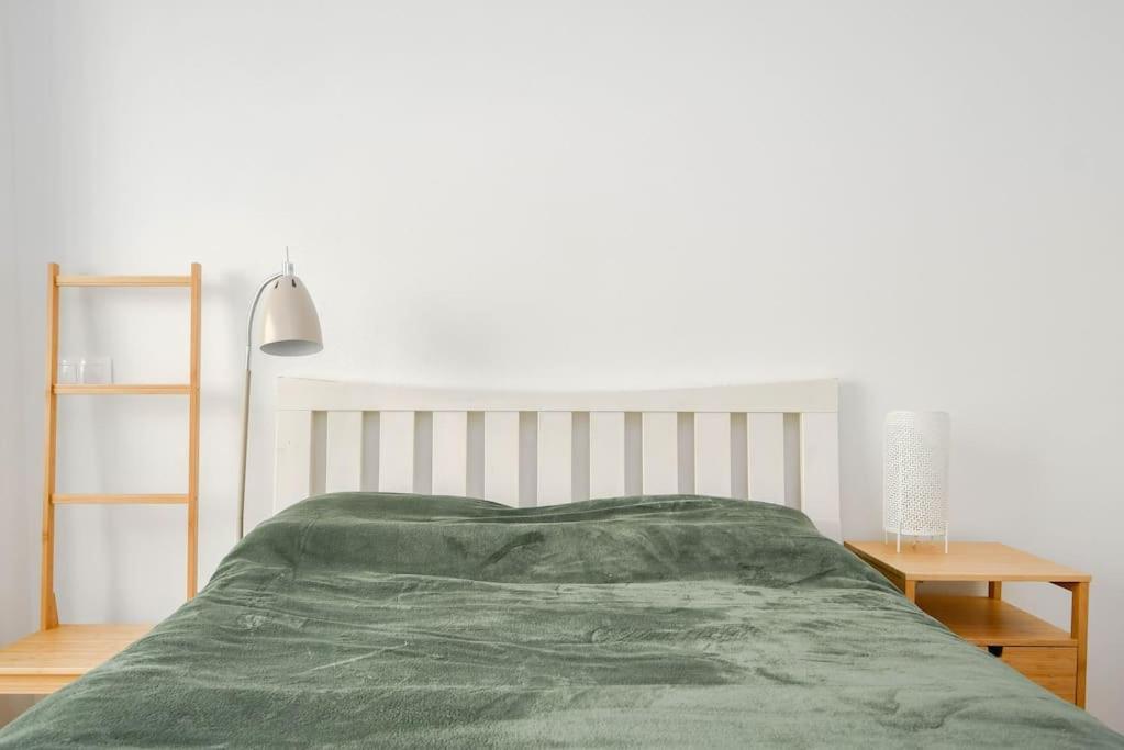 New Modern Apartment In City Center Μπρατισλάβα Εξωτερικό φωτογραφία