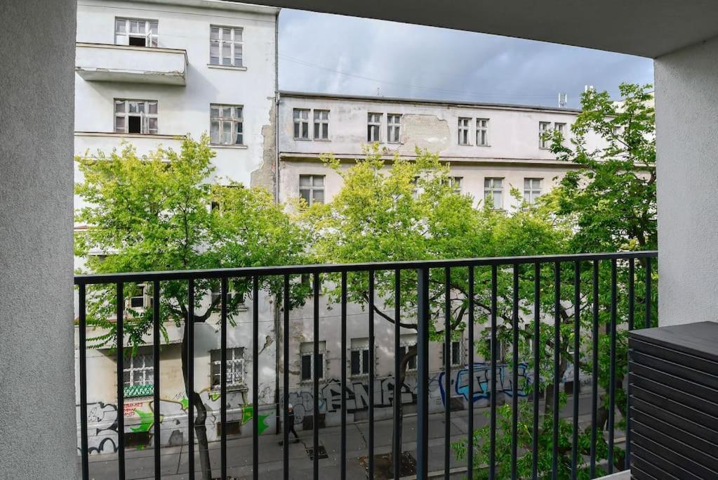 New Modern Apartment In City Center Μπρατισλάβα Εξωτερικό φωτογραφία