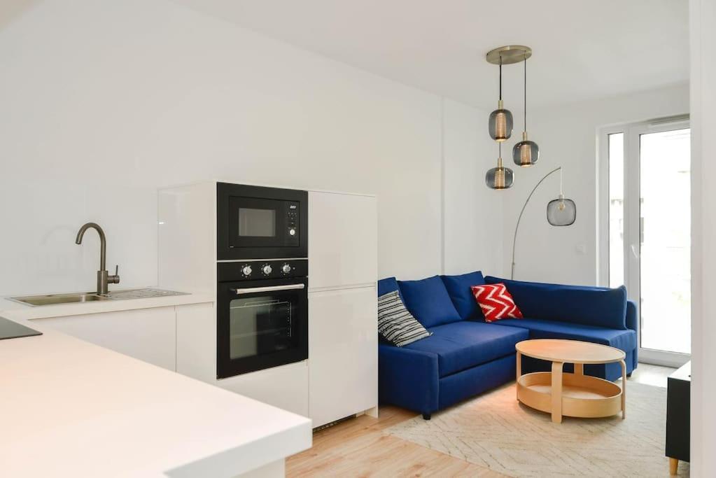 New Modern Apartment In City Center Μπρατισλάβα Εξωτερικό φωτογραφία